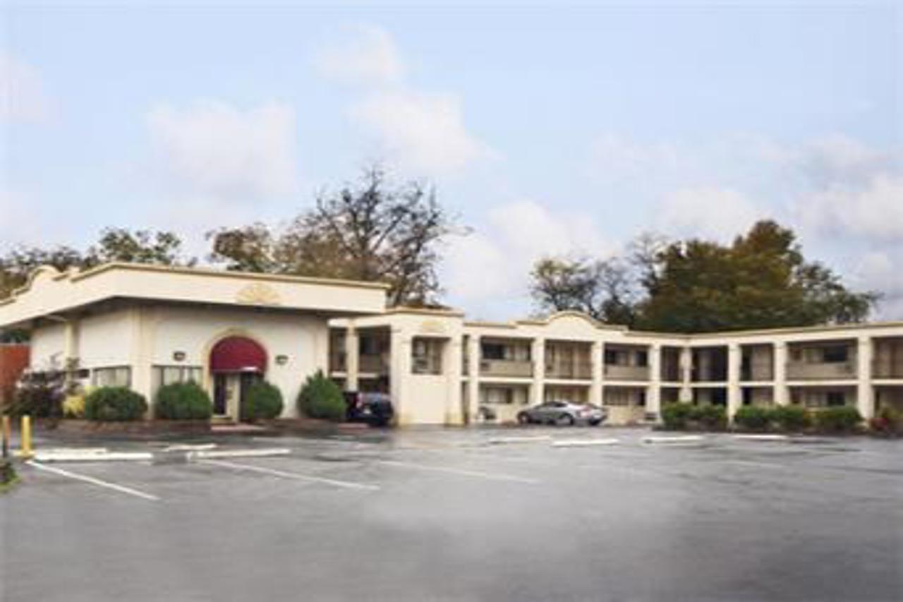 American Eagle Inn Fayetteville Buitenkant foto